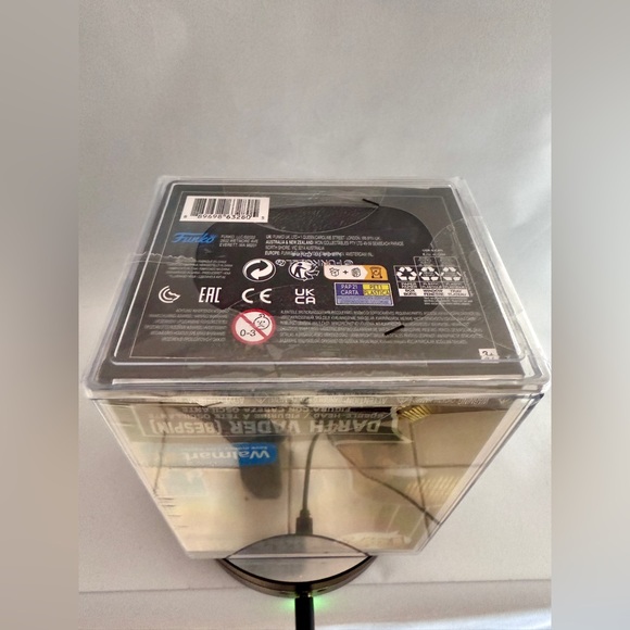 Funko Pop Star Wars Darth Vader (Bespin) #518 Art Series Walmart Exclusive - Picture 8 of 8